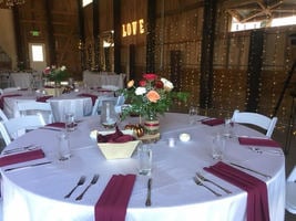 LOVE the perfect wedding decor